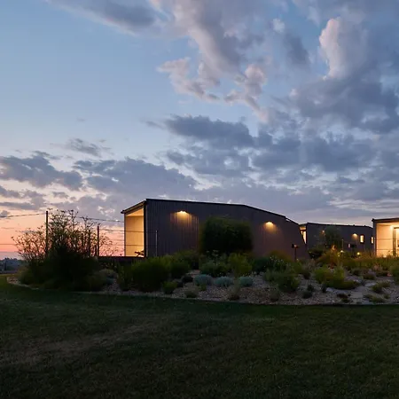 Villaggio Brambui Durando Portacomaro